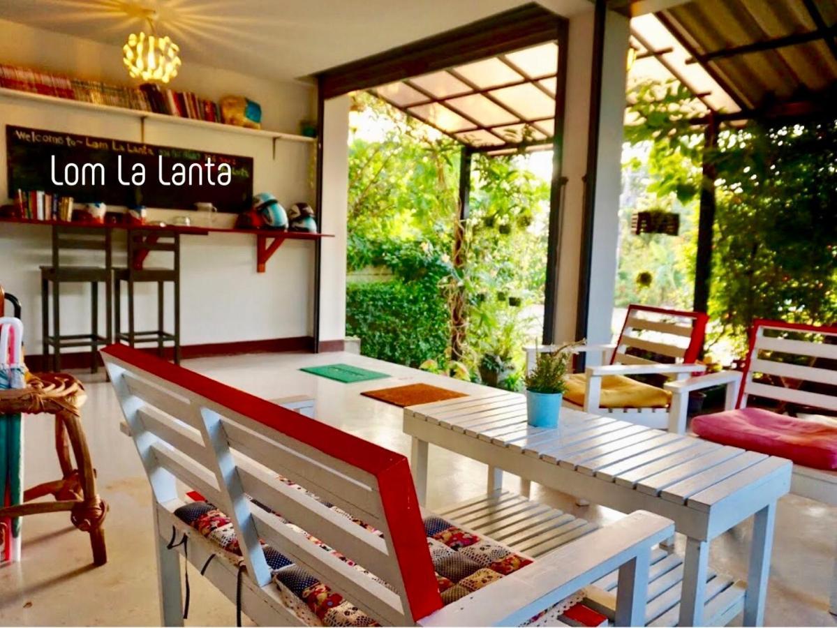 Hotel Lom La Lanta Ko Lanta Esterno foto