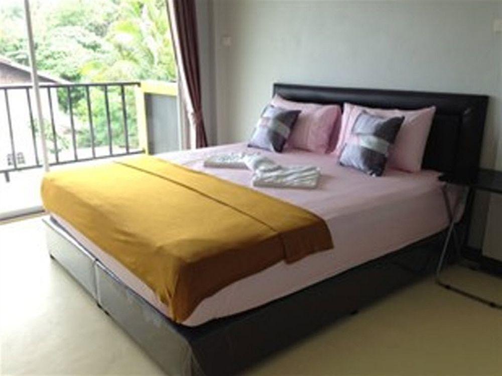 Hotel Lom La Lanta Ko Lanta Esterno foto