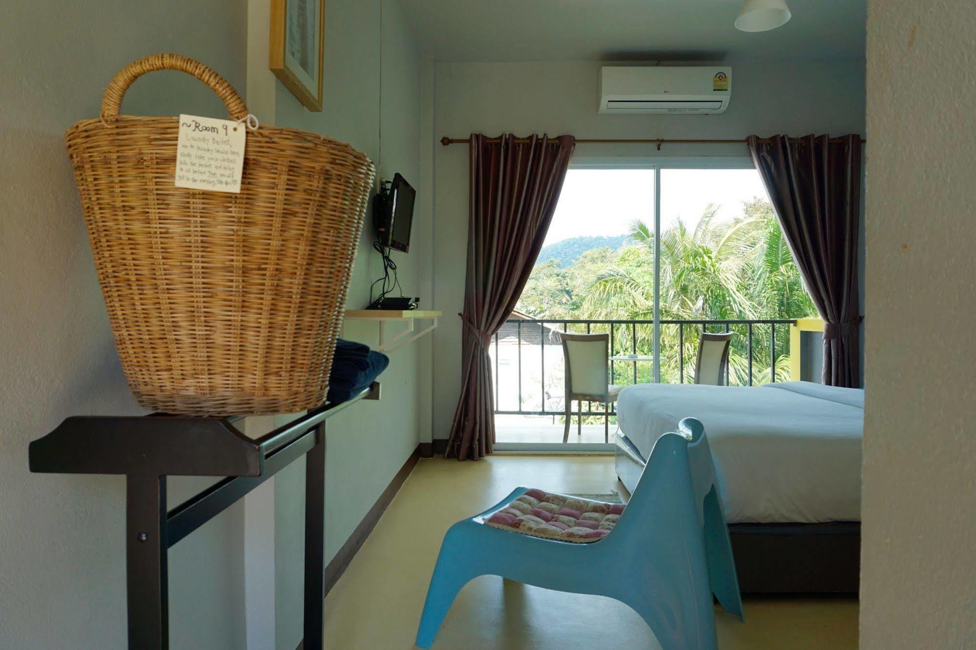 Hotel Lom La Lanta Ko Lanta Esterno foto