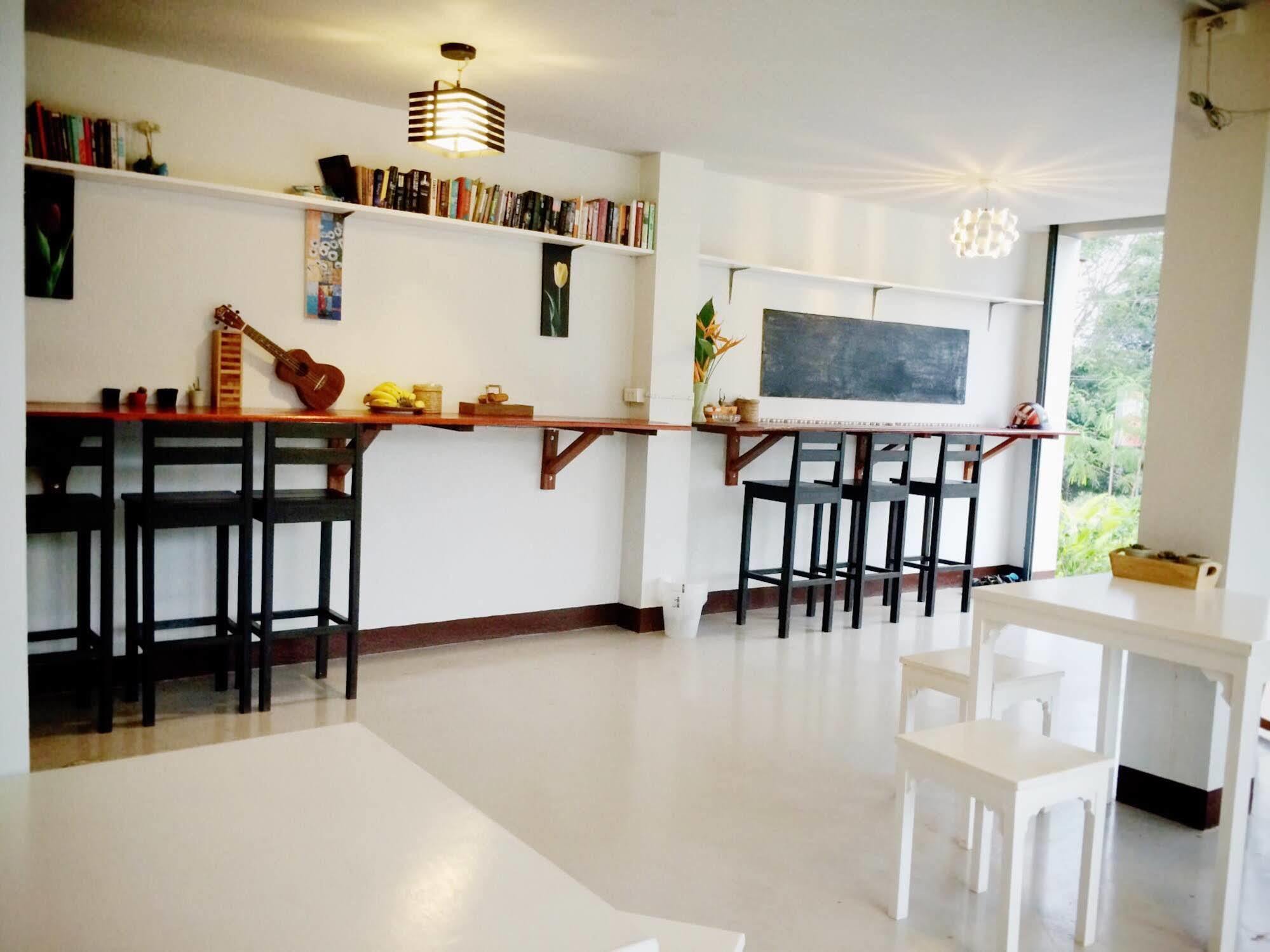 Hotel Lom La Lanta Ko Lanta Esterno foto