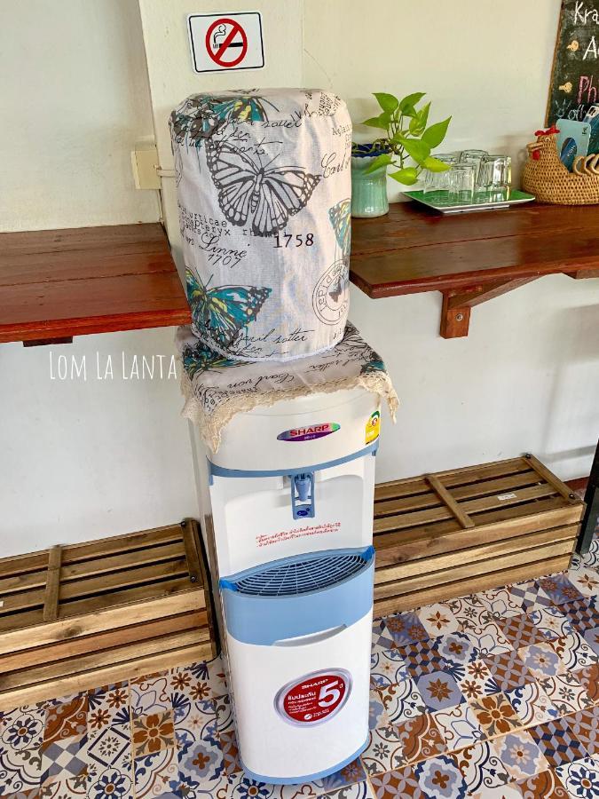 Hotel Lom La Lanta Ko Lanta Esterno foto